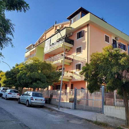 Casa Di Ninni คอริเลียโน กาลาโบร ภายนอก รูปภาพ