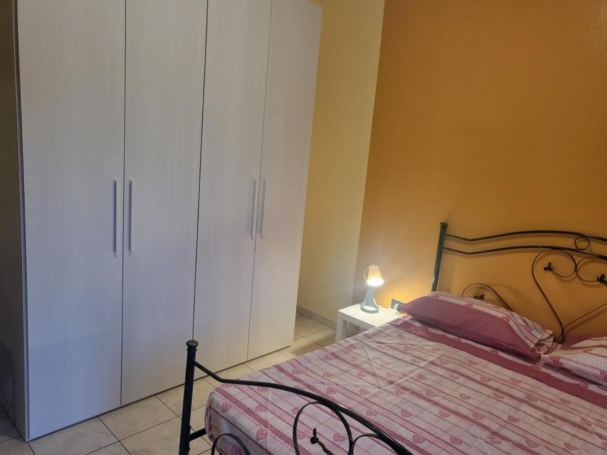Casa Di Ninni คอริเลียโน กาลาโบร ภายนอก รูปภาพ