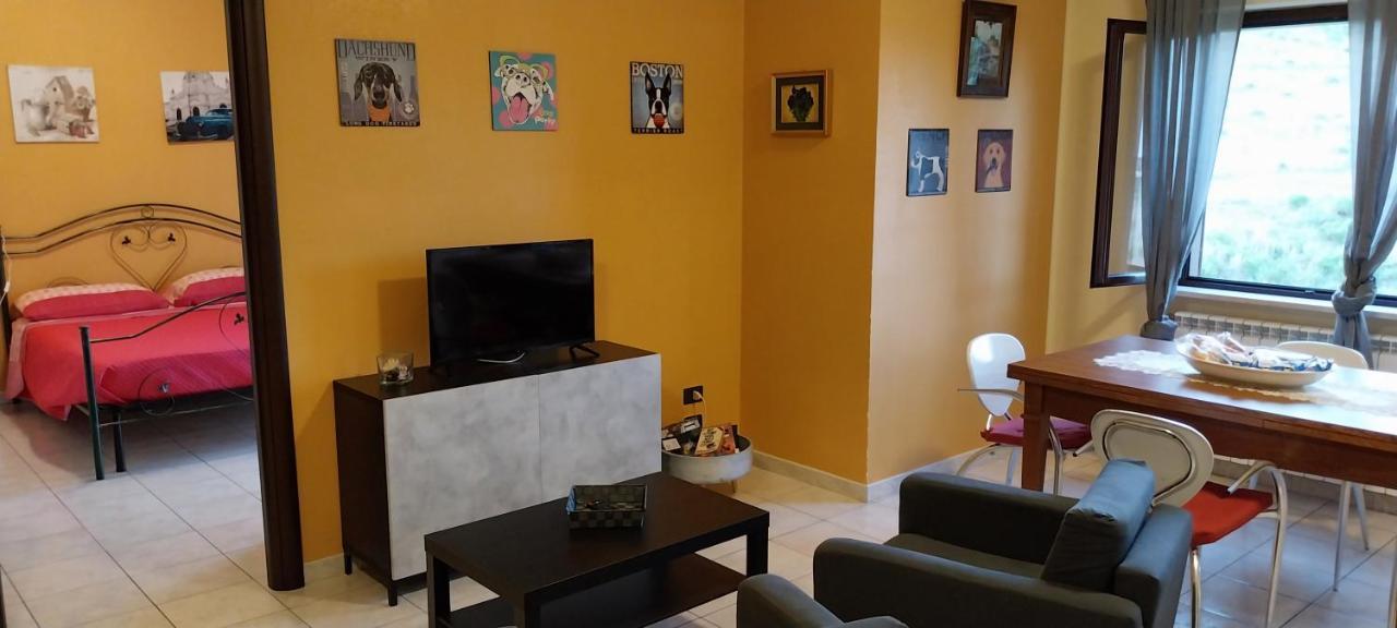 Casa Di Ninni คอริเลียโน กาลาโบร ภายนอก รูปภาพ